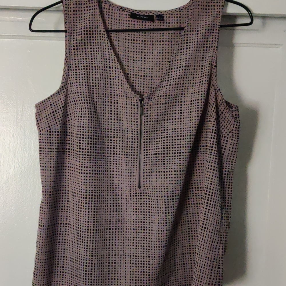 Sleeveless blouse
